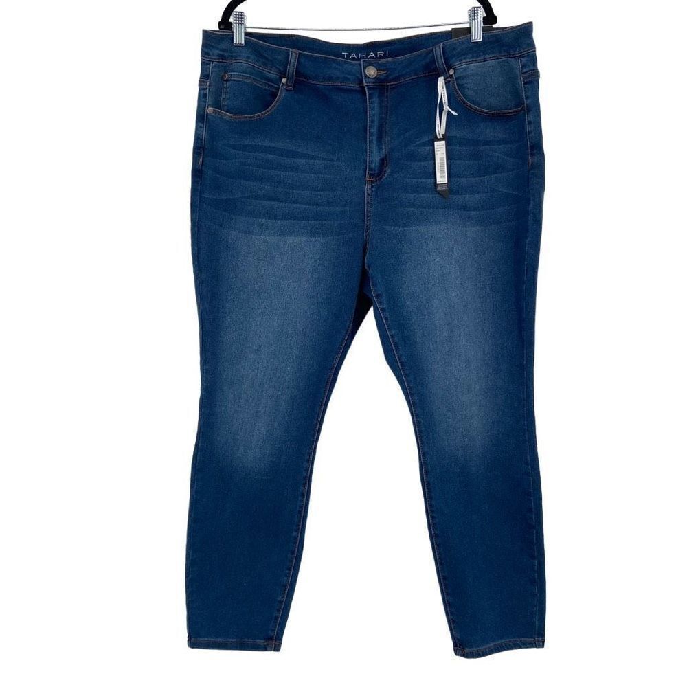 Tahari Plus Classic Skinny Jeans Magazine Wash Size 24W‎